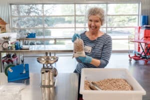 PDC Volunteers Pinto Beans 05012025 DSC07649 edit resize