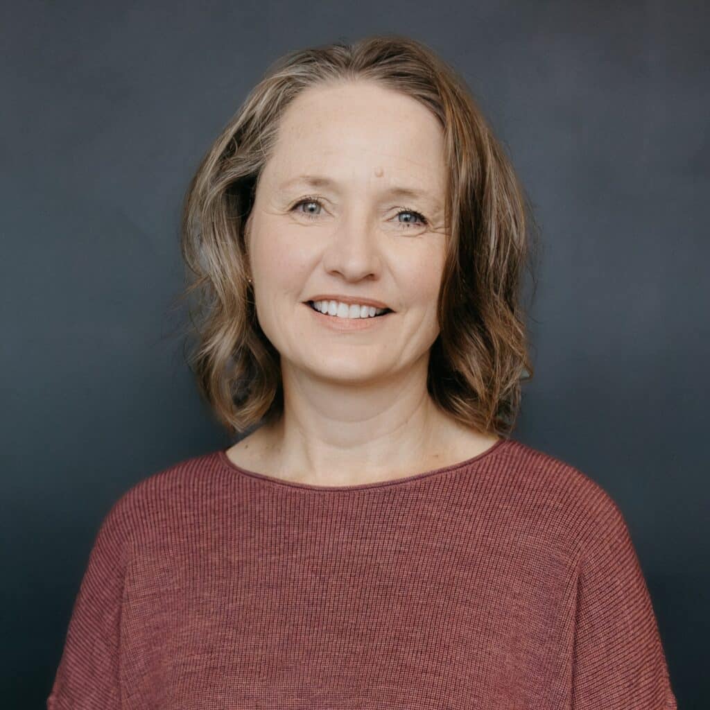 Julie LI Board headshot crop